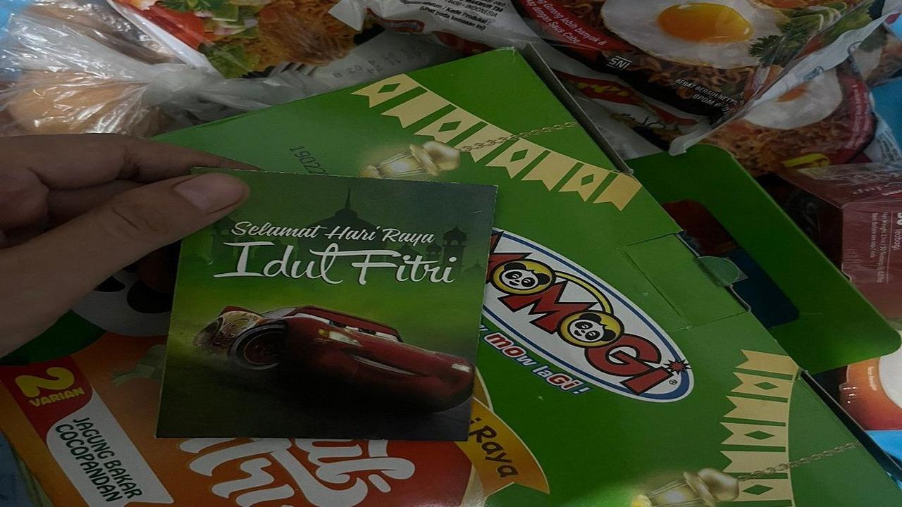 Cerita Haru Seorang Yatim Piatu Punya Banyak Tetangga Baik Hati & Perhatian, 'Aku Bisa Survive Sampai Sekarang