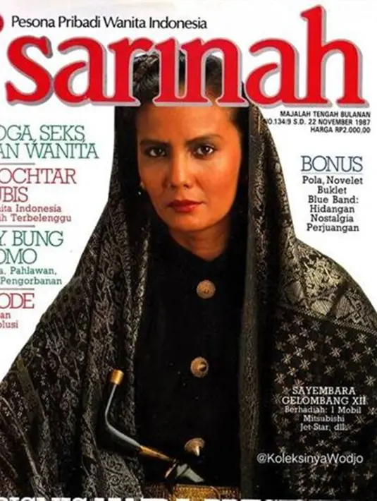 Punya paras menawan sejak dulu, foto Christine Hakim pun mulai menghiasi sampul majalah remaja pada zamannya. Pesonanya pun mampu mencuri hati para penggemar. Seiring popularitasnya yang melejit, pemeran film 'Perempuan Tanah Jahanam' itu juga membintangi sejumlah iklan. Mulai dari iklan sabun hingga sepeda motor. (Liputan6.com/IG/@koleksinyawodjo)