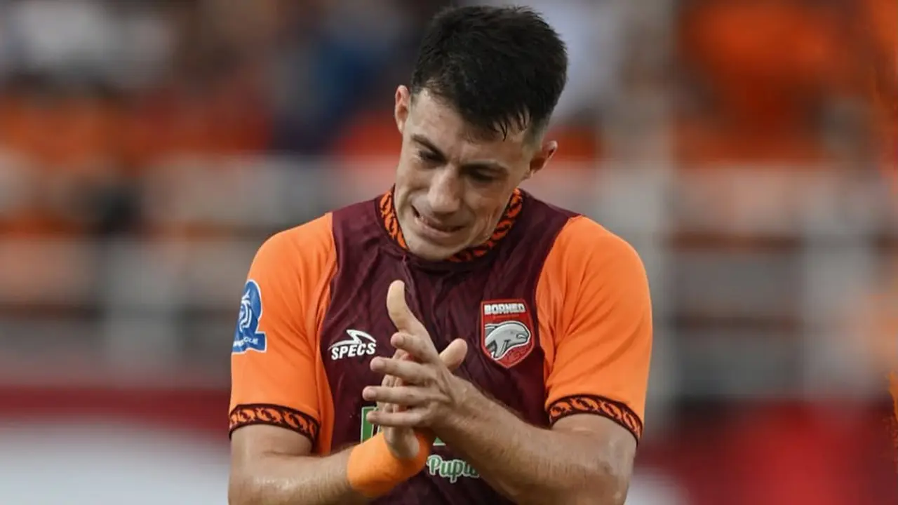 Winger Borneo FC, Mariano Peralta.