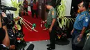 Panglima TNI meresmikan pembukaan Museum Media Penerangan TNI di Mabes TNI Cilangkap, Jakarta, Selasa (5/5/2015). Pembangunan museum tersebut dibuka untuk umum. (Liputan6.com/Yoppy Renato)