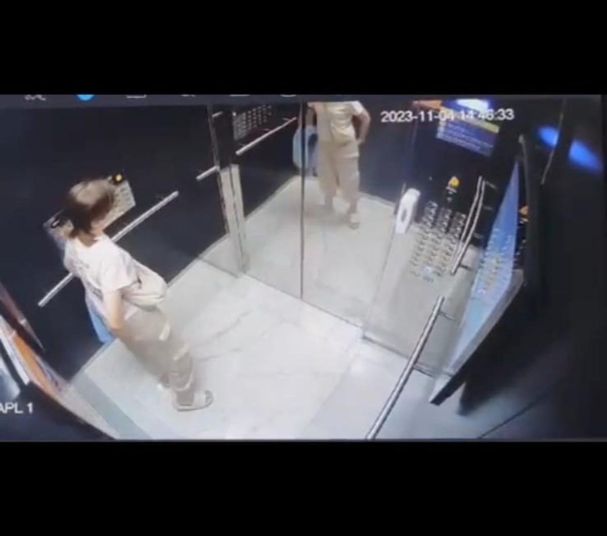 Setelah itu, dia menuju basement dan meninggalkan apartemennya sambil mengendarai mobil.