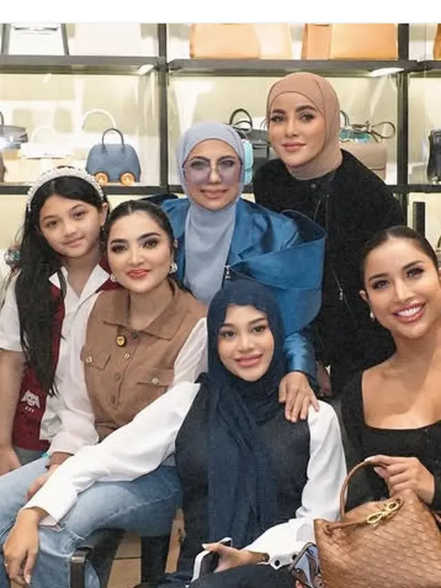 Potret Gaya Geng Cendol Kumpul Pertama Arisan di Tahun 2025.