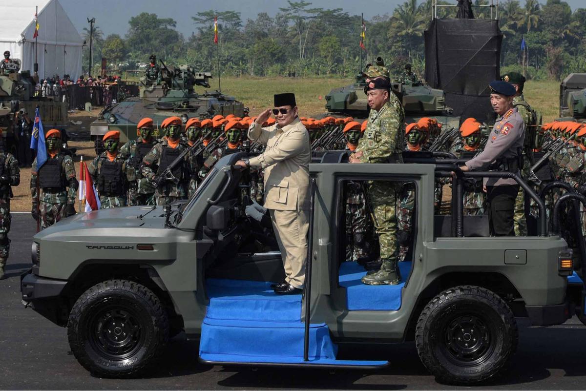 FOTO: Presiden Prabowo Pimpin Upacara Besar TNI, Lantik Panglima Baru hingga Resmikan Enam Kodam
