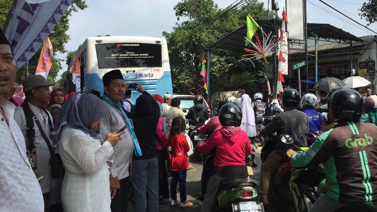 Transjakarta sediakan bus gratis menuju Setu Babakan