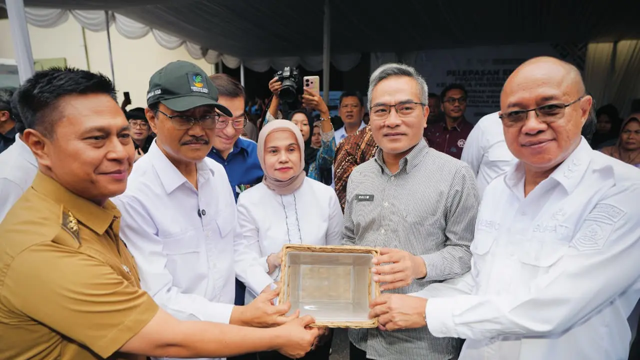 Produk Anyaman KPM Tembus Pasar AS, Gus Ipul Lakukan Pelepasan Ekspor