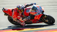 Pembalap Ducati, Andrea Dovizioso lebih fokus pada Yamaha di MotoGP 2018. (Robert MICHAEL / AFP)