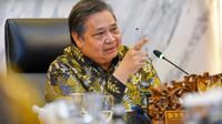 Menteri Koordinator Bidang Perekonomian Airlangga Hartarto saat rapat koordinasi, Jumat, (23/5/2025). (Foto: ekon.go.id)