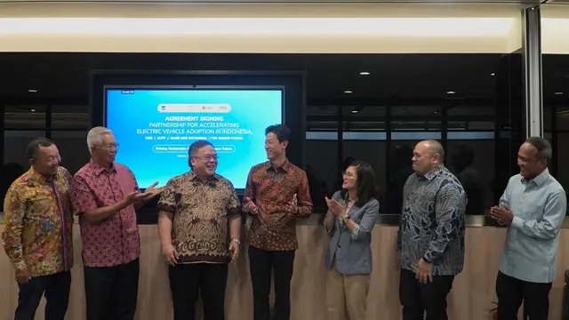 PT TBS Energi Utama Tbk (TBS) meresmikan kemitraan strategis dengan Asian Development Bank (ADB) dan Bank DBS Indonesia. (Foto: Bank DBS Indonesia)