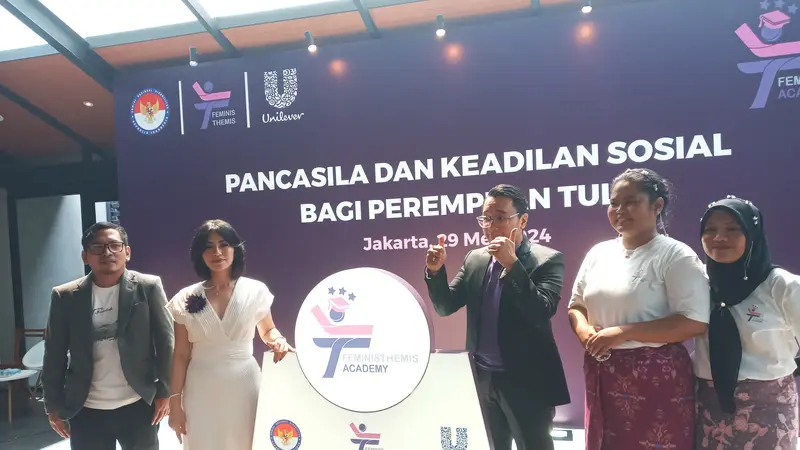 acara diskusi yang digelar FeminisThemis dan Unilever Indonesia pada Rabu, 29 Mei 2024.