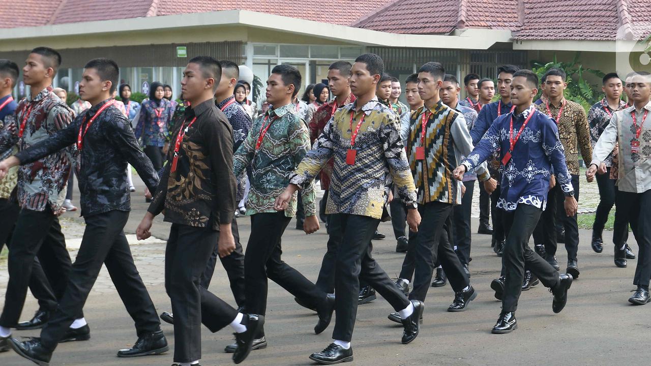Jokowi Kukuhkan Paskibraka HUT ke-79 RI di IKN 12 Agustus