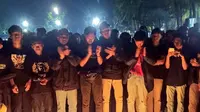 Doa untuk Kanjuruhan, Aremania Jember Desak Manajemen Benahi Sistem Tiket dan Keamanan