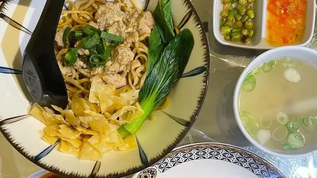 2. Bakmie Bersahadja 77