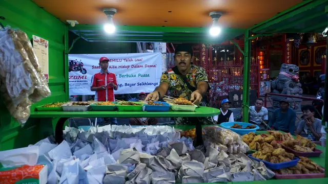 Aksi Kopral Bagyo Gelar Buka Bersama