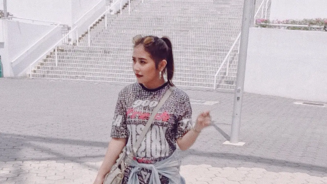 Prilly Latuconsina