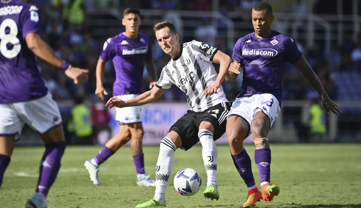 Skor 1-1 pun bertahan hingga babak pertama usai. (AP via LaPresse/Massimo Paolone)