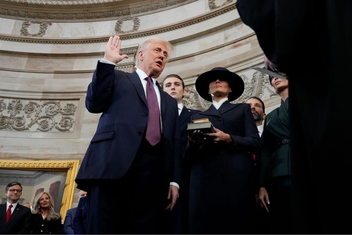 Ucapkan Sumpah Jabatan, Donald Trump Resmi Jabat Presiden ke-47 Amerika Serikat