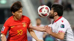 Laga China vs Tajikistan pada fase Grup A Piala Asia AFC Qatar 2023 berakhir imbang tanpa pemenang. (KARIM JAAFAR/AFP)