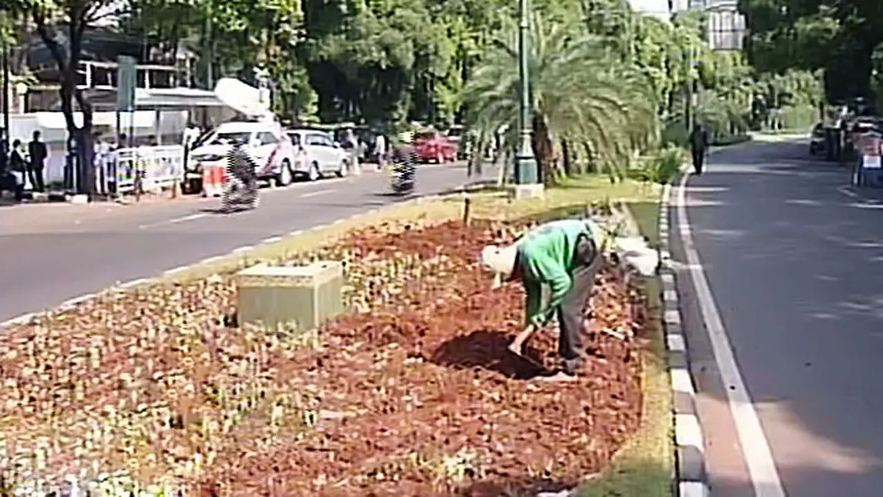 (Lip6siang) Taman Rusak di Jakarta