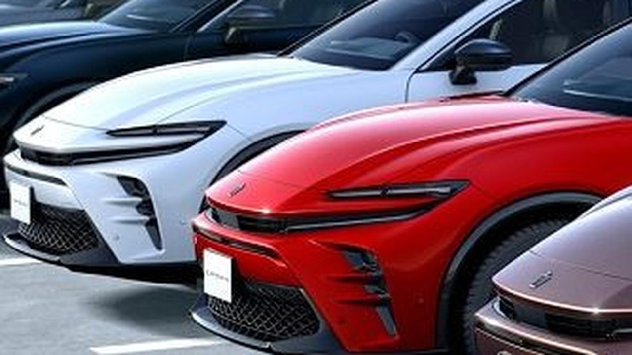 Penampakan All New Toyota Crown Sport, tapi kok Mirip SUV Ferrari Purosangue