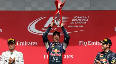 Pembalap Formula Satu, Daniel Ricciardo (tengah) tampil tercepat di GP Kanada yang digelar di Sirkuit Gilles Villeneuve, Montreal (8/6/2014). (REUTERS/Chris Wattie)