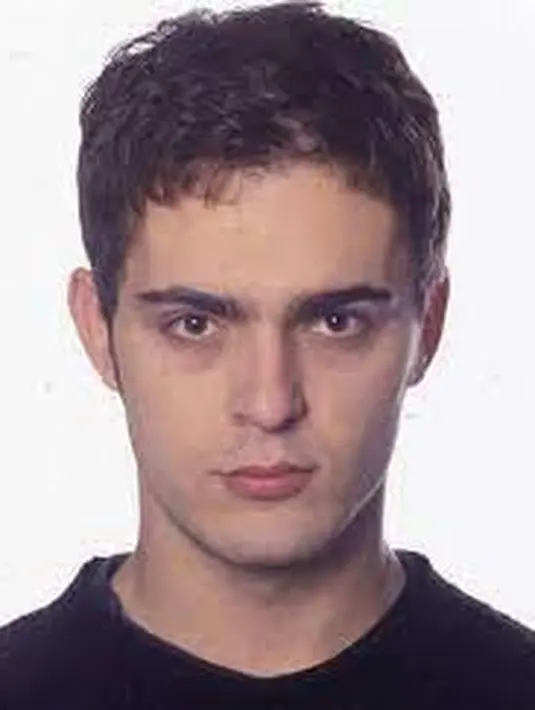 Aktor 52 tahun ini sudah membintangi sederet film dan series. Banyak yang penasaran dengan fotonya semasa muda. [Foto: Pinterest]