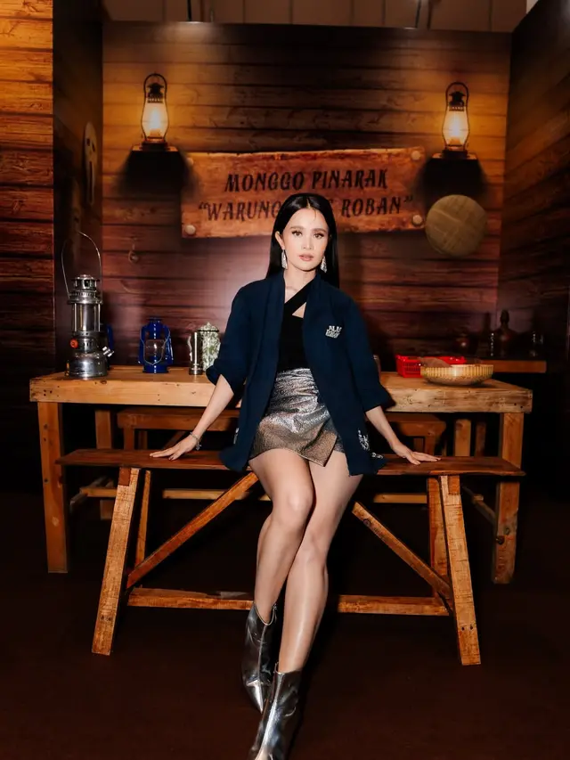 6 Gaya Memukau Michelle Ziudith di Gala Premier Alas Roban, Debut Horor Penuh Pesona