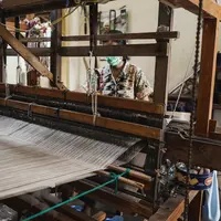 Pengrajin tenun/dok. Ikat Indonesia