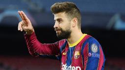 Gerard Pique - Bek tangguh ini sebelumnya pernah menghabiskan empat tahun kariernya di Old Trafford sebelum memutuskan kembali ke Barcelona. Di Barca, pemain jebolan La Masia itu kemudian sukses besar dengan bergelimang trofi dan bertahan hingga saat ini. (Foto: AFP/Lluis Gene)