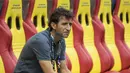 Pelatih Timnas Indonesia, Luis Milla, sebelum melawan Thailand pada laga Grup B SEA Games 2017 di Stadion Shah Alam, Selangor, Selasa (15/8/2017). Kedua negara bermain imbang 1-1. (Bola.com/Vitalis Yogi Trisna)