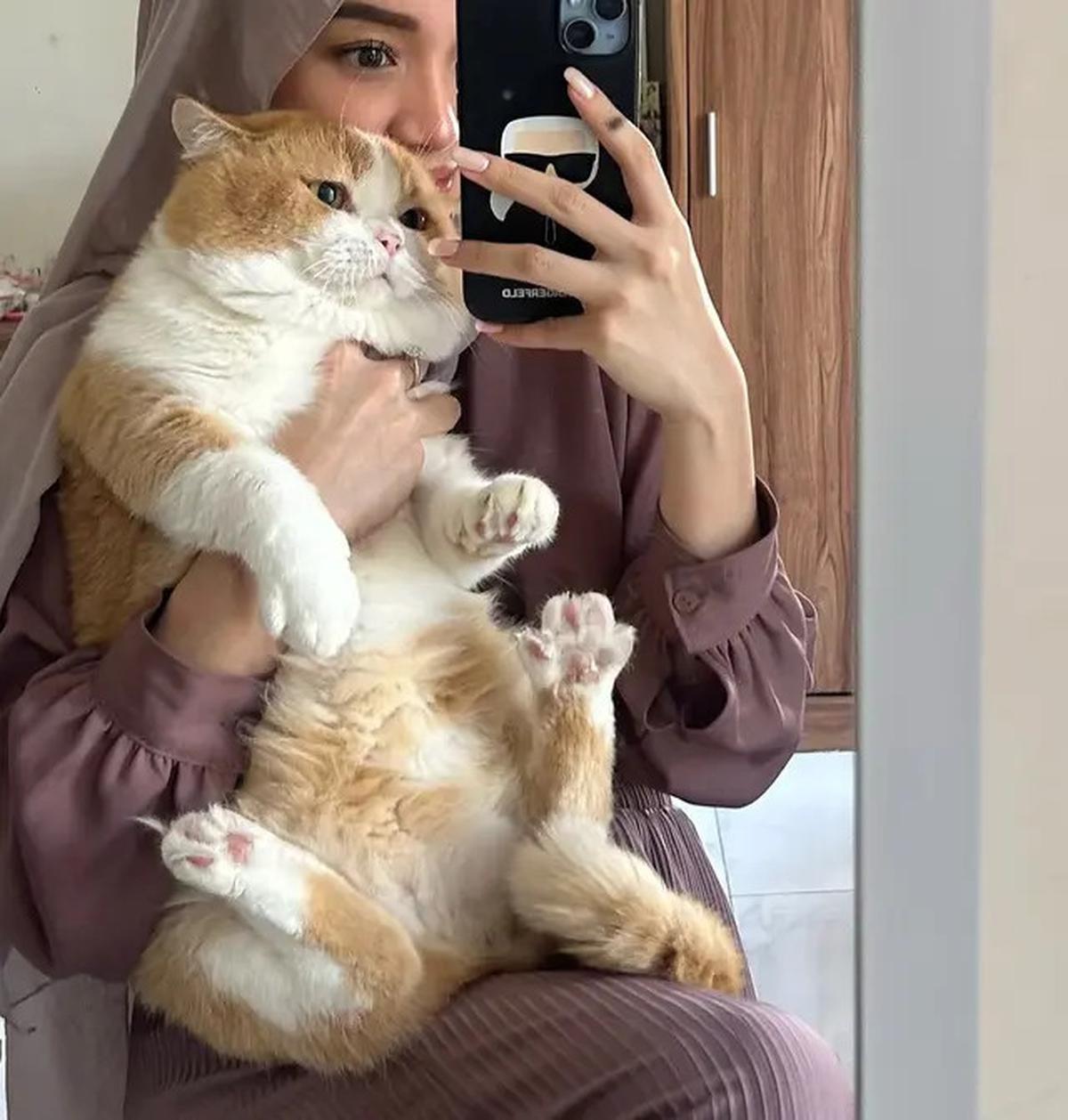 Potret Diandra Marsha, Selebgram Cantik Sepupu El Rumi yang Jarang Tersorot