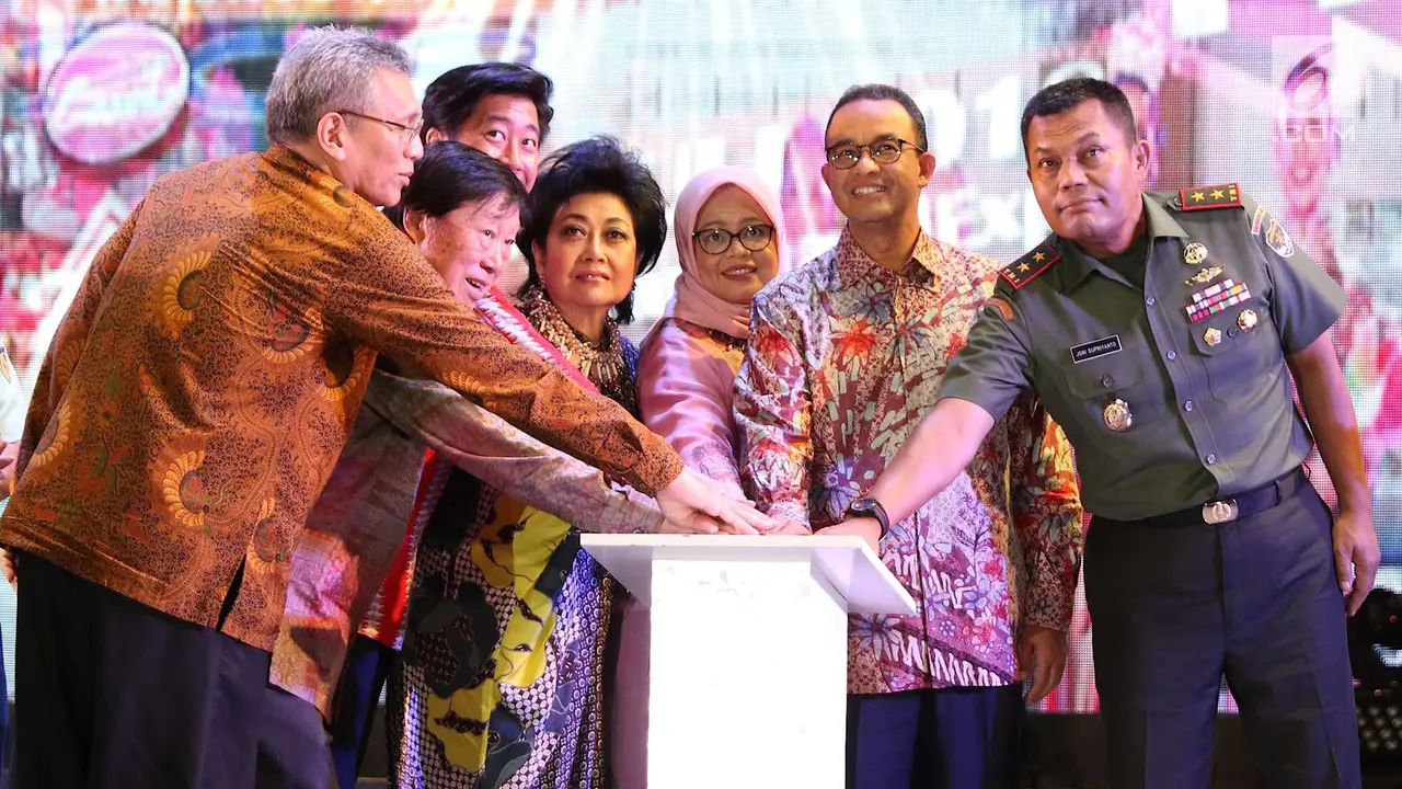 Didampingi Istri, Anies Baswedan Buka Jakarta Fair 2018
