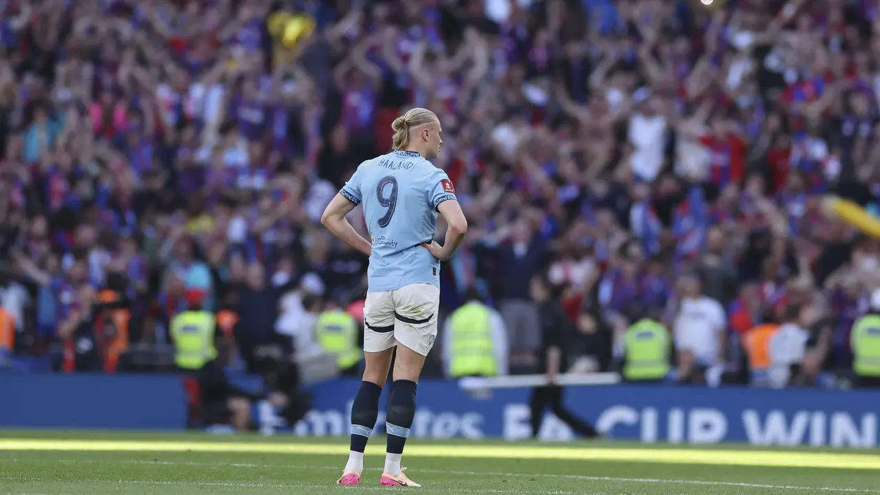 Foto: Rupa Frustrasi Para Pemain Manchester City setelah Nirgelar pada Musim Ini