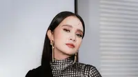 Tengok Lagi 6 Gaya Michelle Ziudith di Gala Premiere Film Alas Roban, Hari Pertama Raih 176 Ribu Penonton