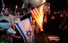 FOTO: Gencatan Senjata Iran dan Amerika Picu Aksi Demonstrans  di Teheran