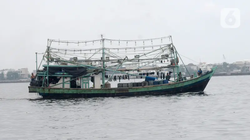 FOTO: Protes Kenaikan Tarif PNBP, Nelayan Muara Baru dan Angke Tidak Melaut