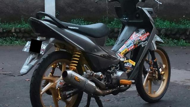 10 Potret Modifikasi Honda Revo, Motor Koperasi yang Tetap Bisa Diajak Hits