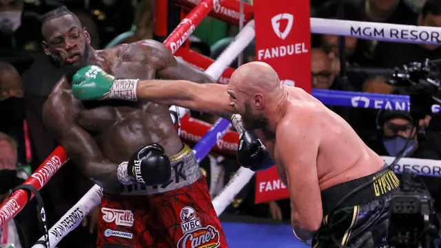 Foto: Kena Cepol Tyson Fury, Deontay Wilder Kalah KO