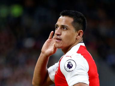 Arsenal meraih kemenangan 4-1 atas Hull City pada laga lanjutan Premier League, di KCOM Stadium, Sabtu (17/9/20106). Alexis Sanchez mencetak dua gol. (Reuters/Russell Cheyne)
