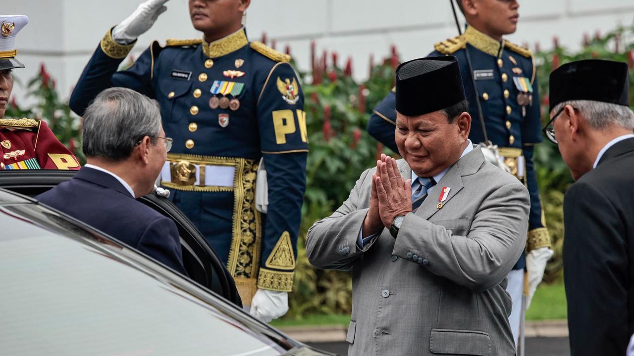 FOTO: Presiden Prabowo Sambut PM  China Li Qiang di Istana Merdeka