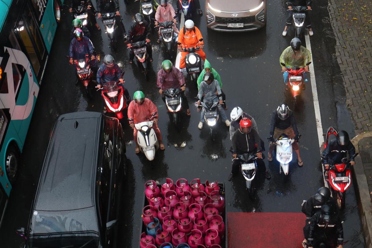 FOTO: Kemacetan Harian di TB Simatupang Kian Parah