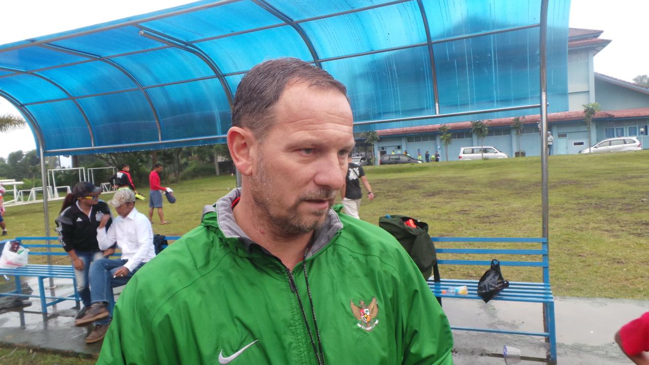 Pelatih PBR Dejan Antonic