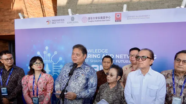 Menko Bidang Perekonomian Airlangga Hartarto dalam Knowledge Sharing and Networking Event “Shaping The Future Economy: AI & Semiconductor” di Kampus Unity in Diversity (UID) dalam Kawasan Ekonomi Khusus Kura-Kura Bali. (Foto: ekon.go.id)