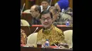 Menteri Agraria dan Tata Ruang/Kepala BPN Ferry Mursyidan Baldan mengikuti rapat kerja dengan Komisi II DPR di Kompleks Parlemen Senayan, Jakarta, Kamis (5/2/2015). (Liputan6.com/Andrian M Tunay)