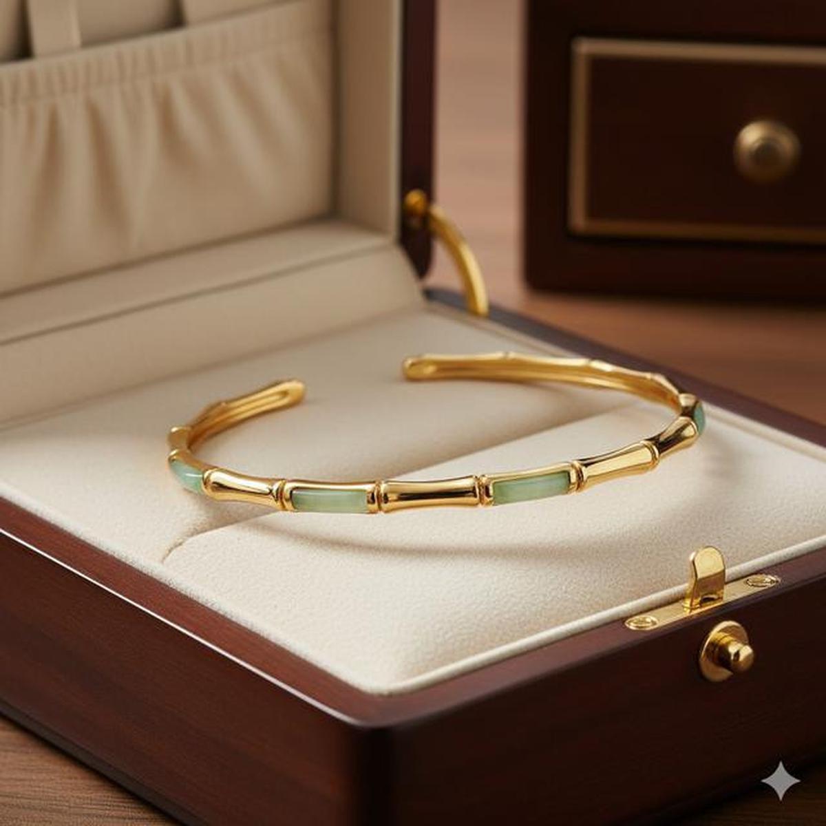10 Model Gelang Emas Bambu Kombinasi Batu Alam, Perpaduan Etnik Modern Elegan