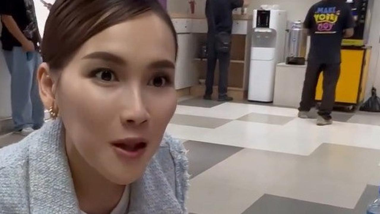 VIDEO: Ayu Ting Ting Diadukan ke Demul Nonton Drakor Sambil Makan, Diminta Diangkut ke Barak TNI