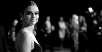 Selena Gomez, belakangan ini sudah kembali mewarnai industri hiburan, terutama dunia tarik suara. Beberapa bulan lalu, Selena memang sempat vakum lantaran mengobati penyakit lupus yang dideritanya. (AFP/Matt Winkelmeyer)