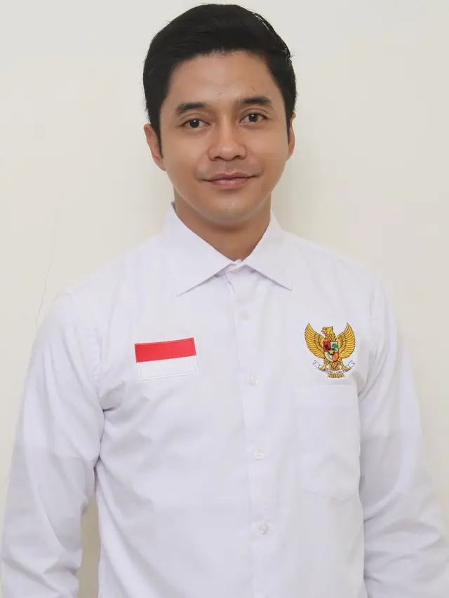 Adly Fairuz