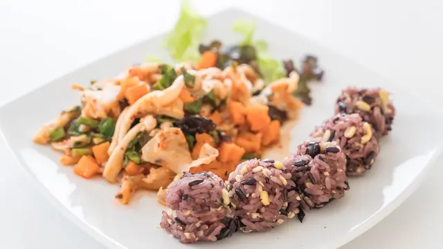 Onigiri Kacang Merah