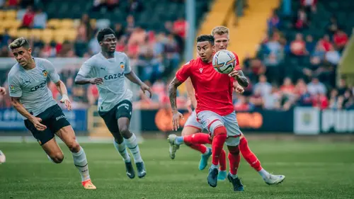 Nottingham Forest juga mendatangkan pemain MU lainnya yang juga salah satu gelandang top Inggris, Jesse Lingard (kanan). Lingard diboyong dengan status bebas transfer setelah resmi meninggalkan Manchester United. (nottinghamforest.co.uk)