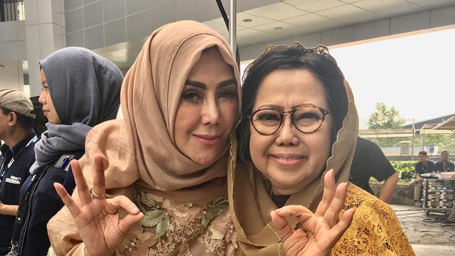 6 Potret Terbaru Sisca Soewitomo, Putuskan Pensiun